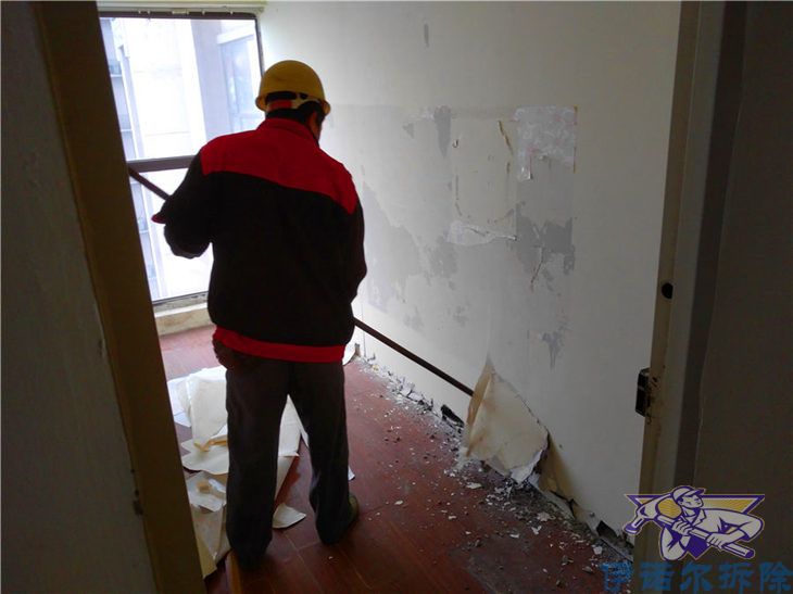 太倉大型的煙囪拆除哪家實(shí)惠來電咨詢